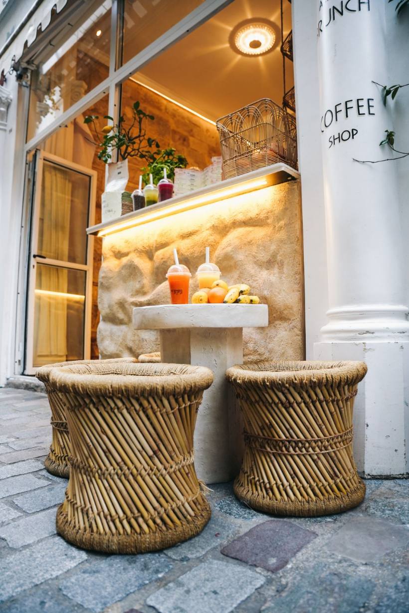 Tabourets en terrasse